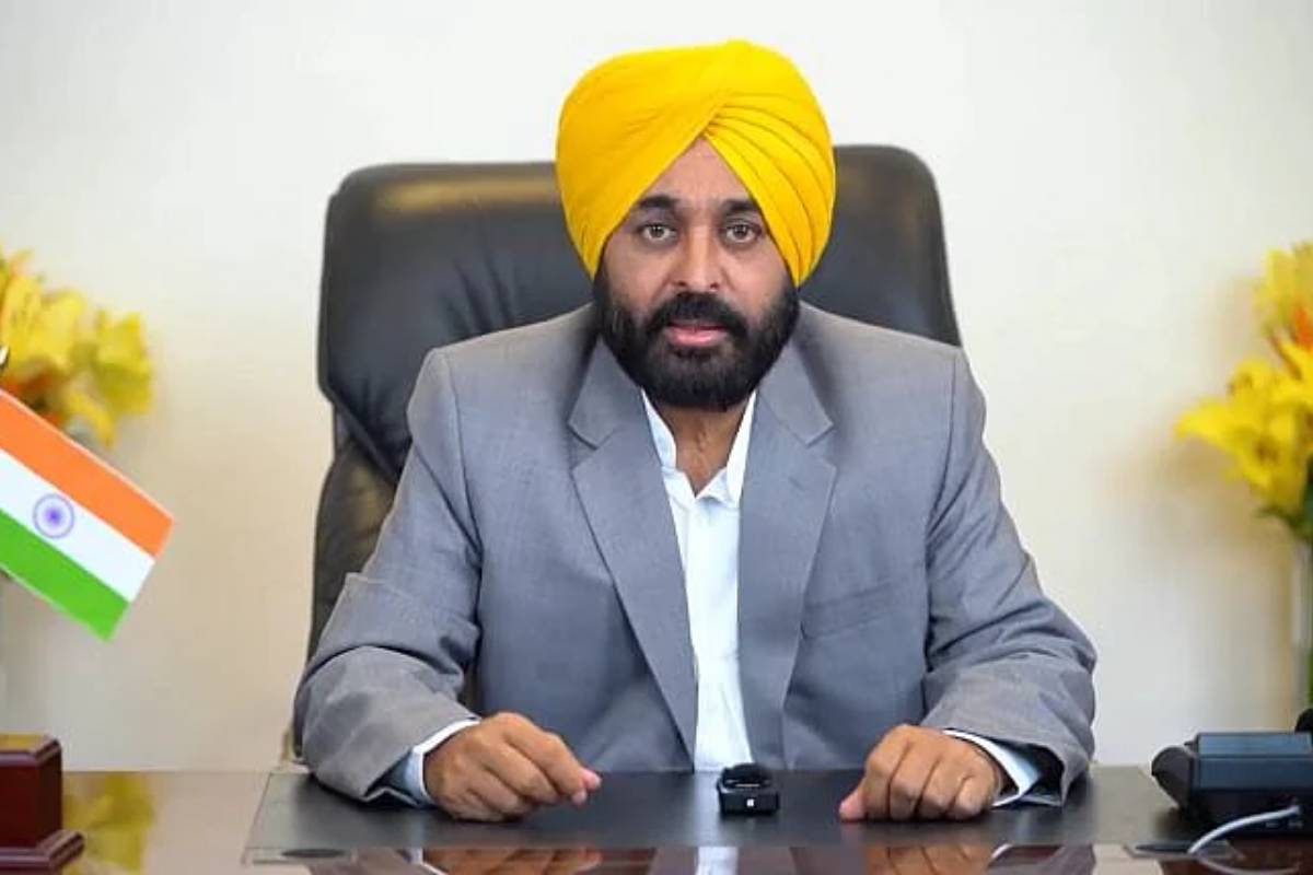 ਸੁਰੱਖਿਆ ਨੂੰ ਪਹਿਲ: ਮੁੱਖ ਮੰਤਰੀ ਮਾਨ ਨੇ ਨਾਗਰਿਕਾਂ ਨੂੰ ਡਰੋਨ/ਮਿਜ਼ਾਈਲ ਦੇ ਮਲਬੇ ਤੋਂ ਦੂਰ ਰਹਿਣ ਅਤੇ ਪੁਲਿਸ ਨੂੰ ਤੁਰੰਤ ਸੂਚਿਤ ਕਰਨ ਦੀ ਕੀਤੀ ਅਪੀਲ